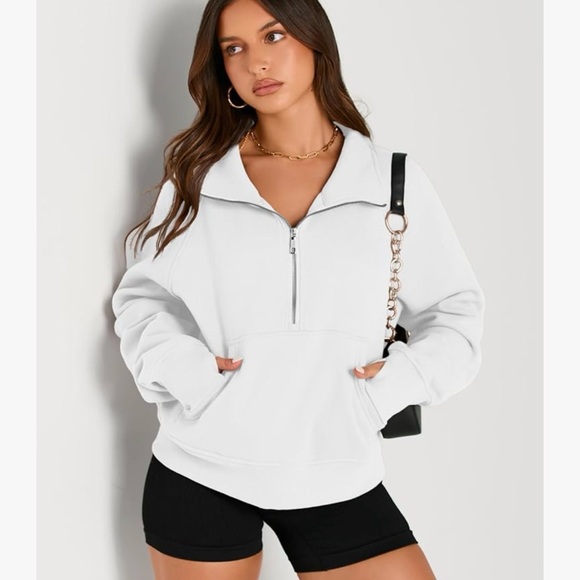 Automet Tops - Women's Classic White Half-Zip Hoodie